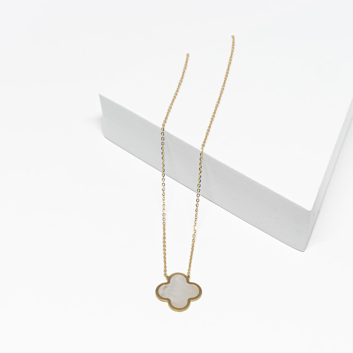 18K Gold Mother of Pearl Van Cleef Necklace