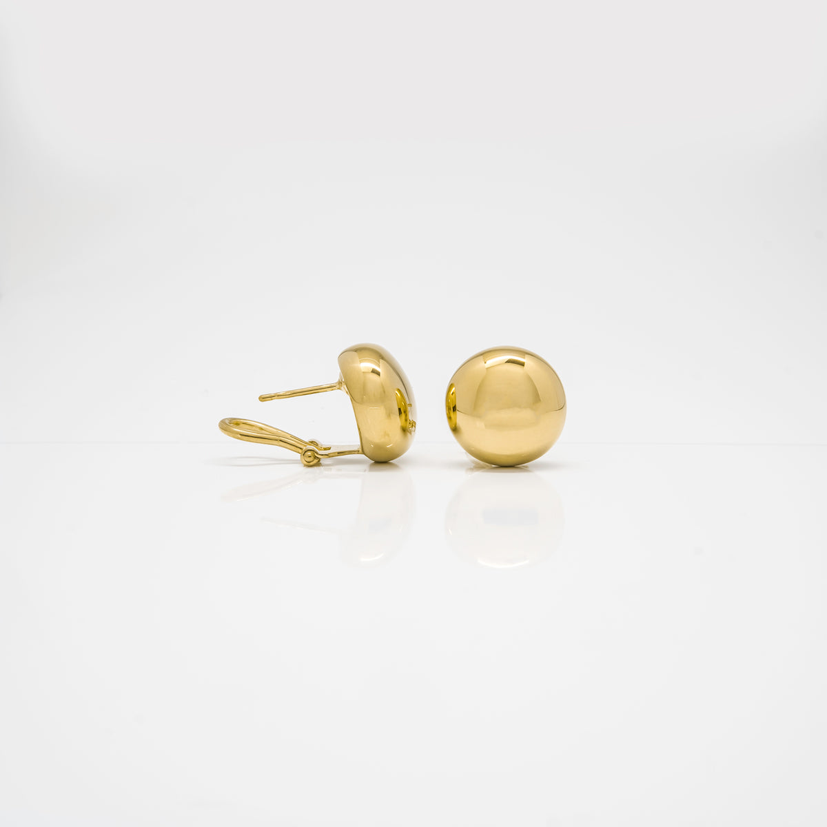 18K Yellow Gold Button