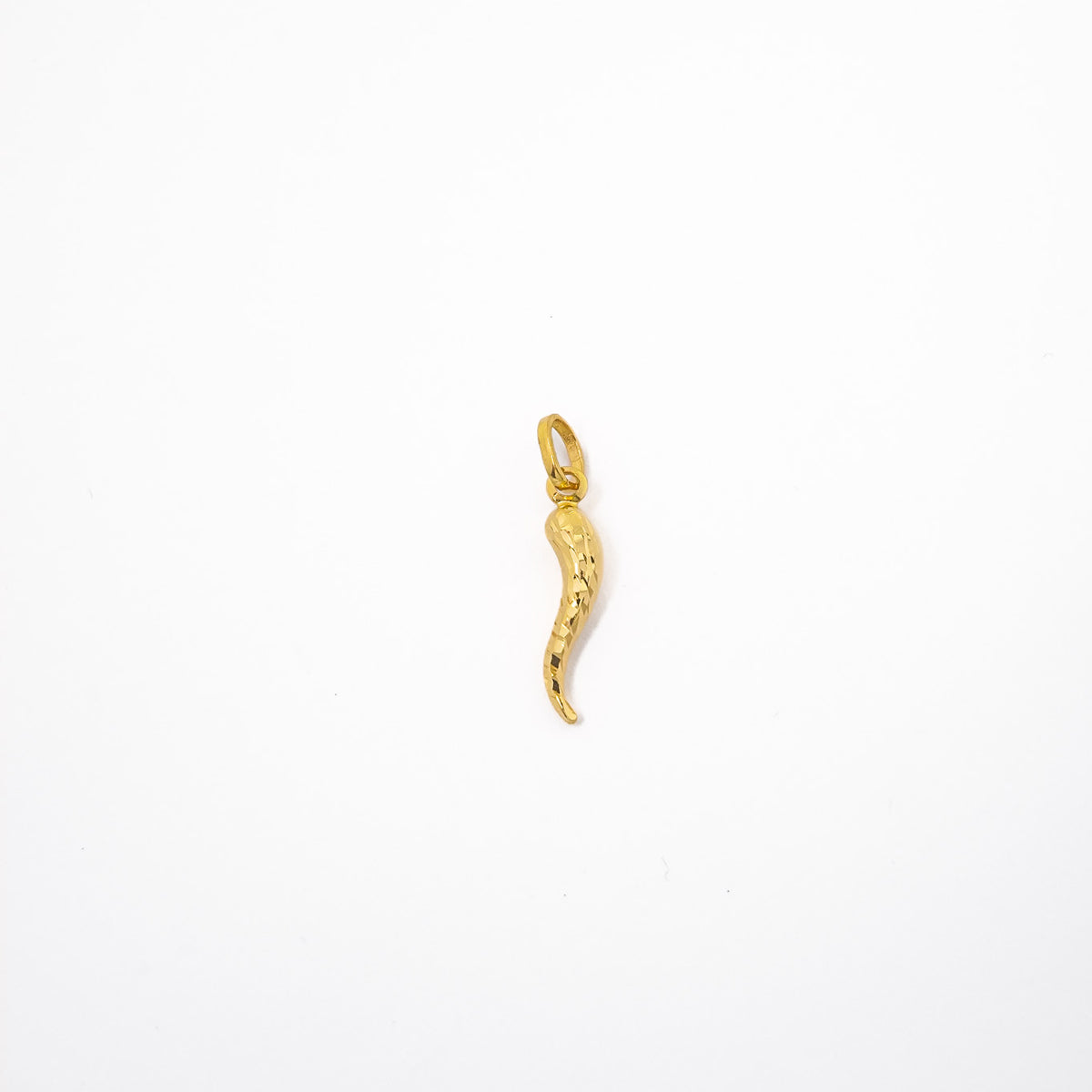 18K Gold Diamond Cut Italian Cornicello