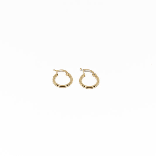 18K Gold Round Hoops